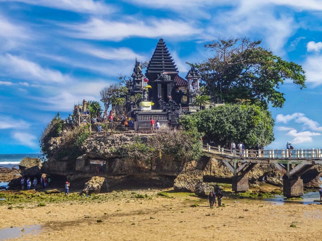 Pantai Balekambang, Malang